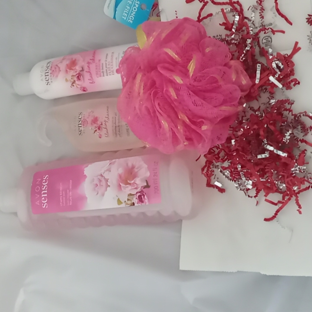 Avon bath & lotion products